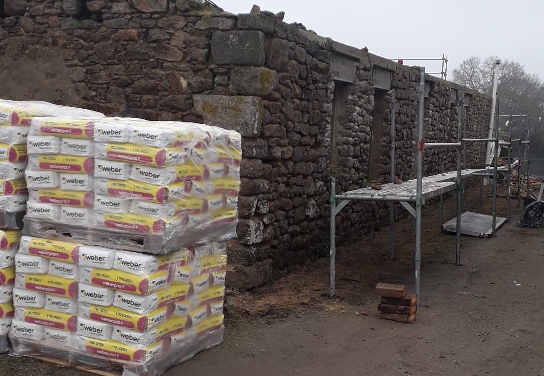 Pose des coffres de volets.